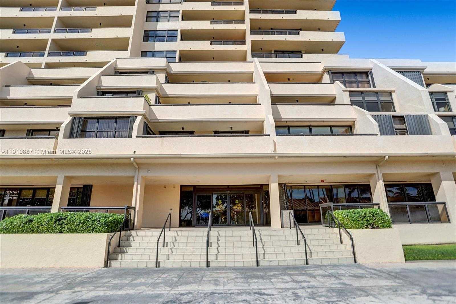 Small Image of 2555 COLLINS AVE #1508, Miami Beach Number 55