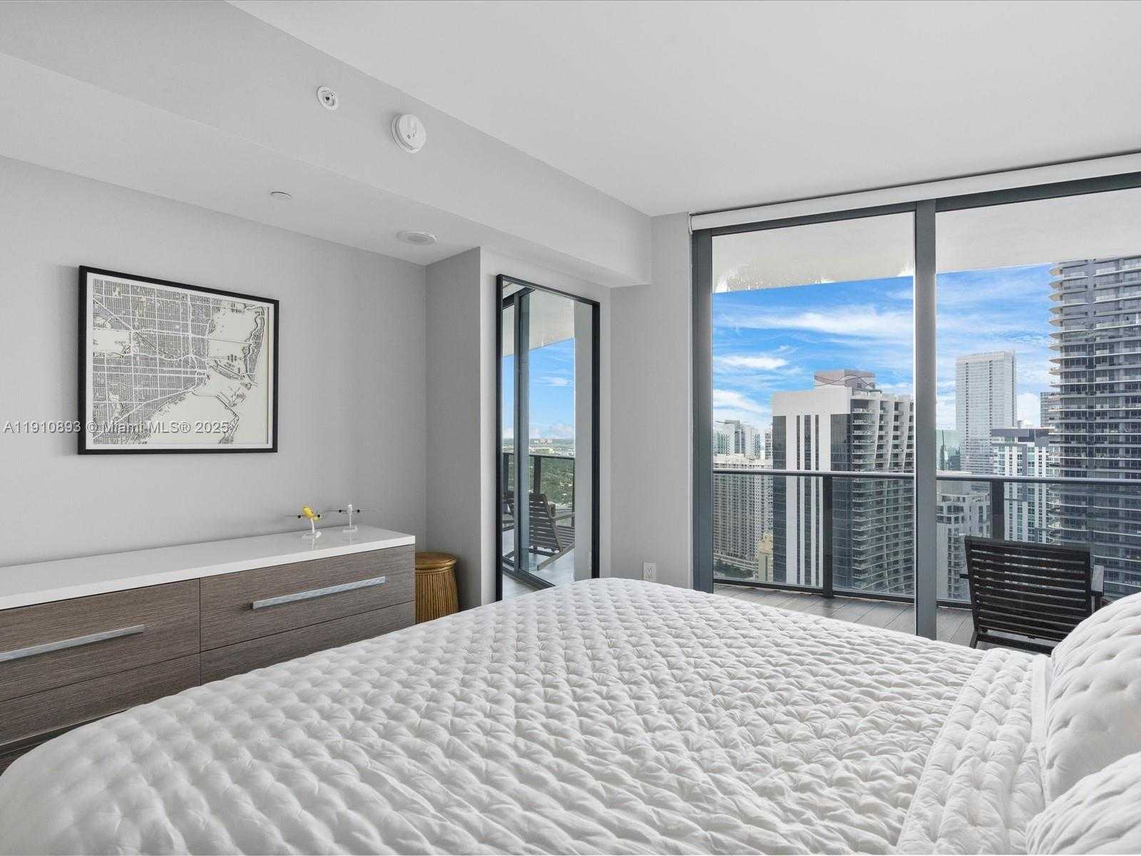 Small Image of 801 SOUTH MIAMI AVE #4402, Miami Number 25