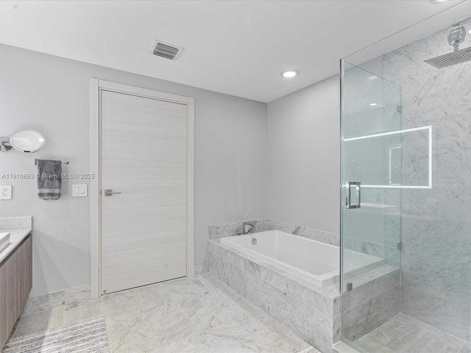 Small Image of 801 SOUTH MIAMI AVE #4402, Miami Number 31