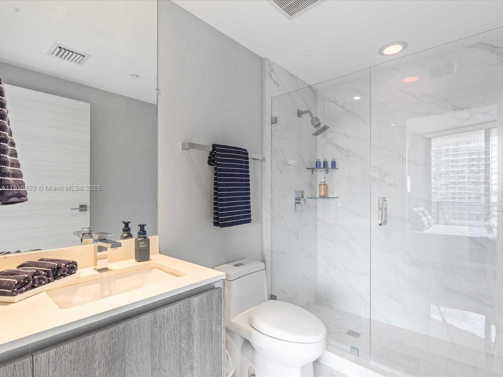 Small Image of 801 SOUTH MIAMI AVE #4402, Miami Number 37