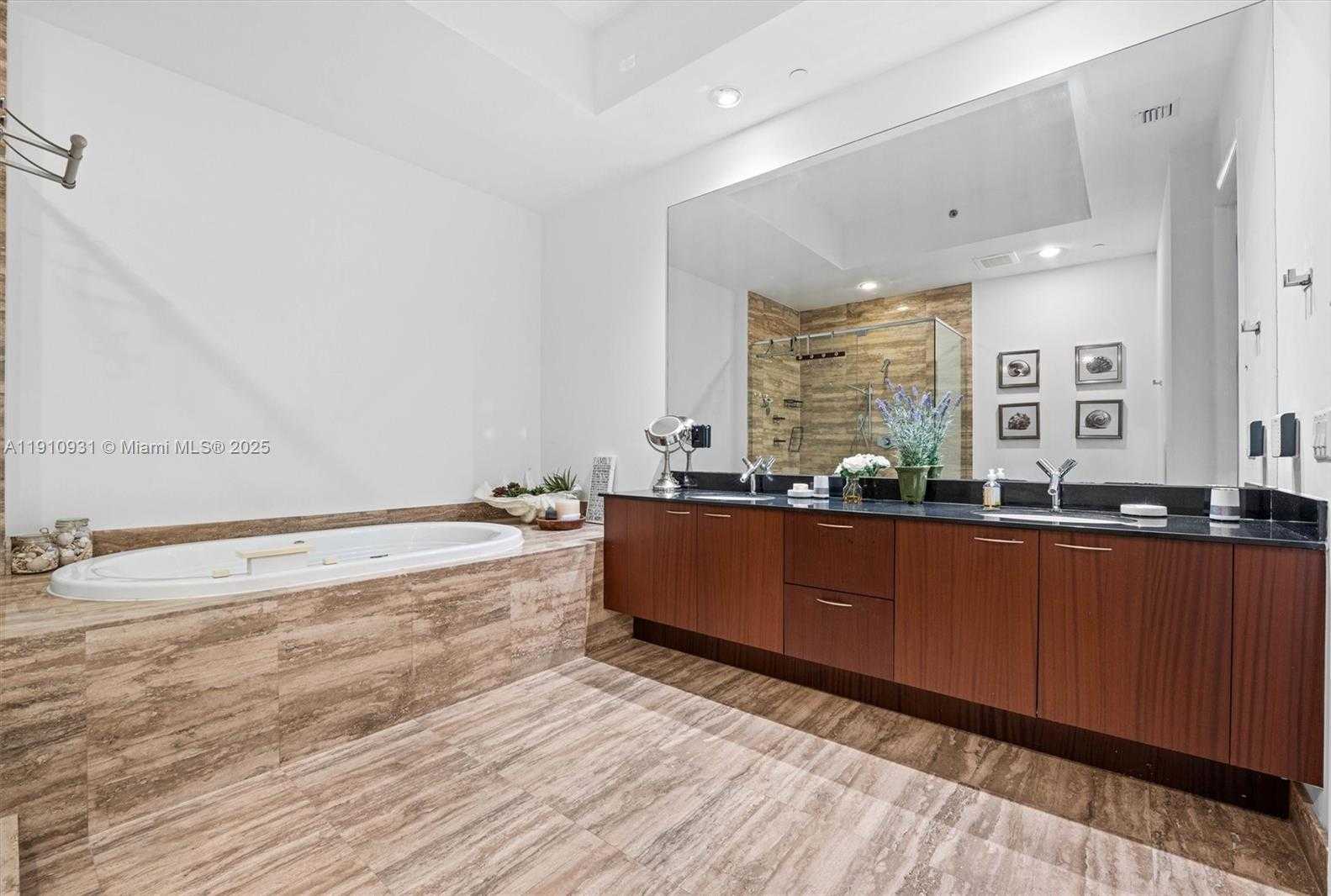 Small Image of 15811 COLLINS AVE #3107, Sunny Isles Beach Number 17