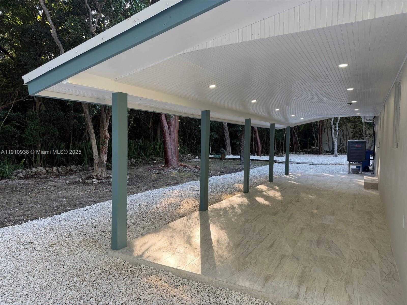 Small Image of 219 SOUTH BAY HARBOR DR #A, Key Largo Number 18