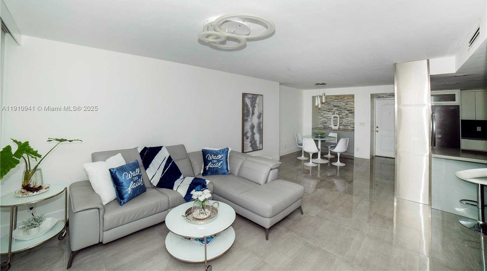 Small Image of 100 BAYVIEW DR #325, Sunny Isles Beach Number 19