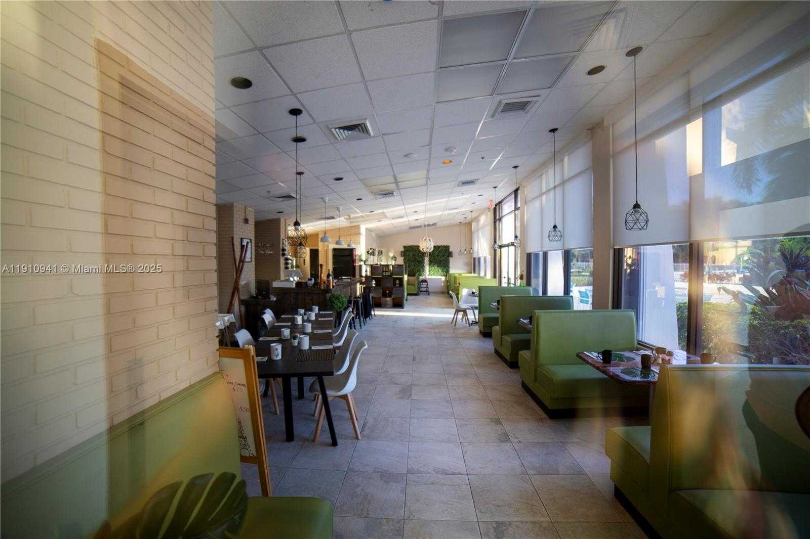 Small Image of 100 BAYVIEW DR #325, Sunny Isles Beach Number 72