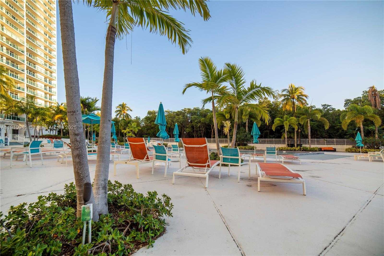 Small Image of 100 BAYVIEW DR #325, Sunny Isles Beach Number 75