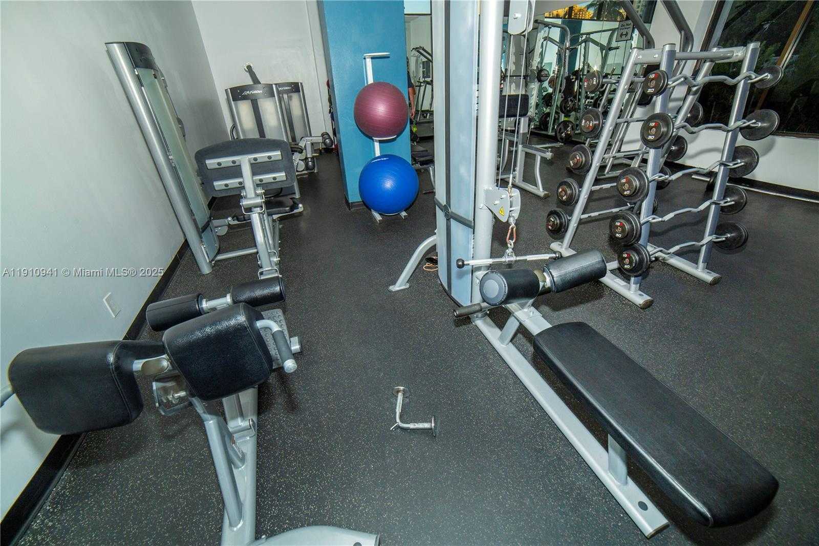 Small Image of 100 BAYVIEW DR #325, Sunny Isles Beach Number 80