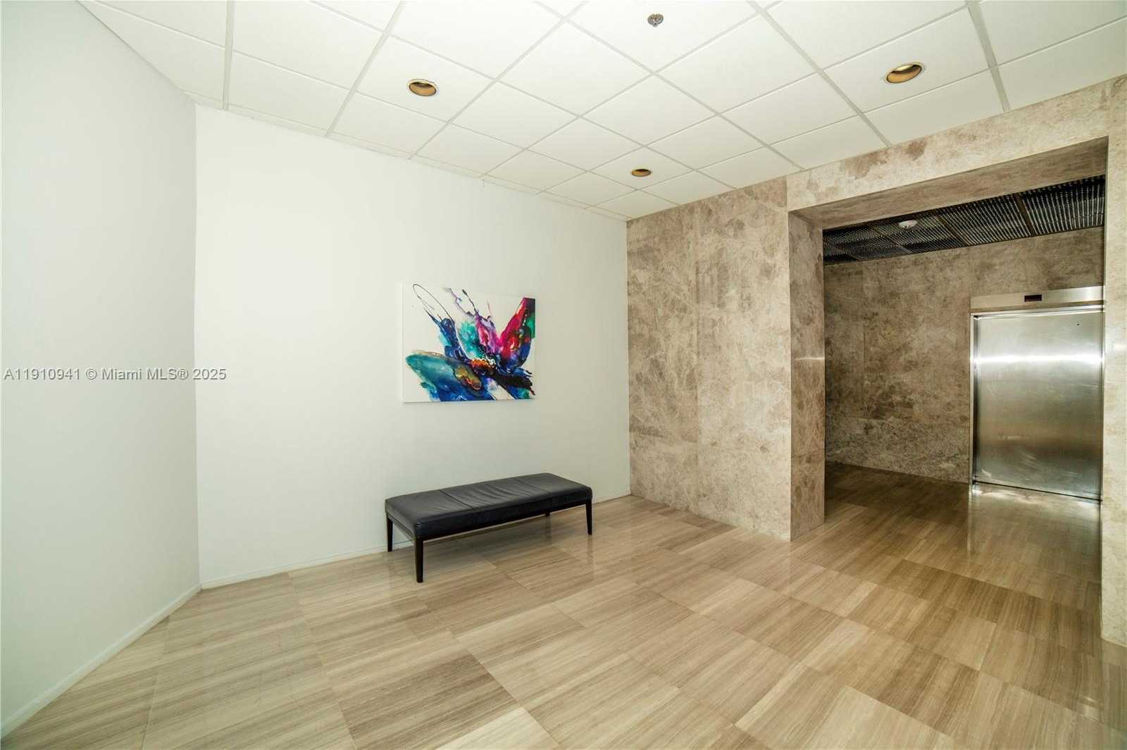 Small Image of 100 BAYVIEW DR #325, Sunny Isles Beach Number 86