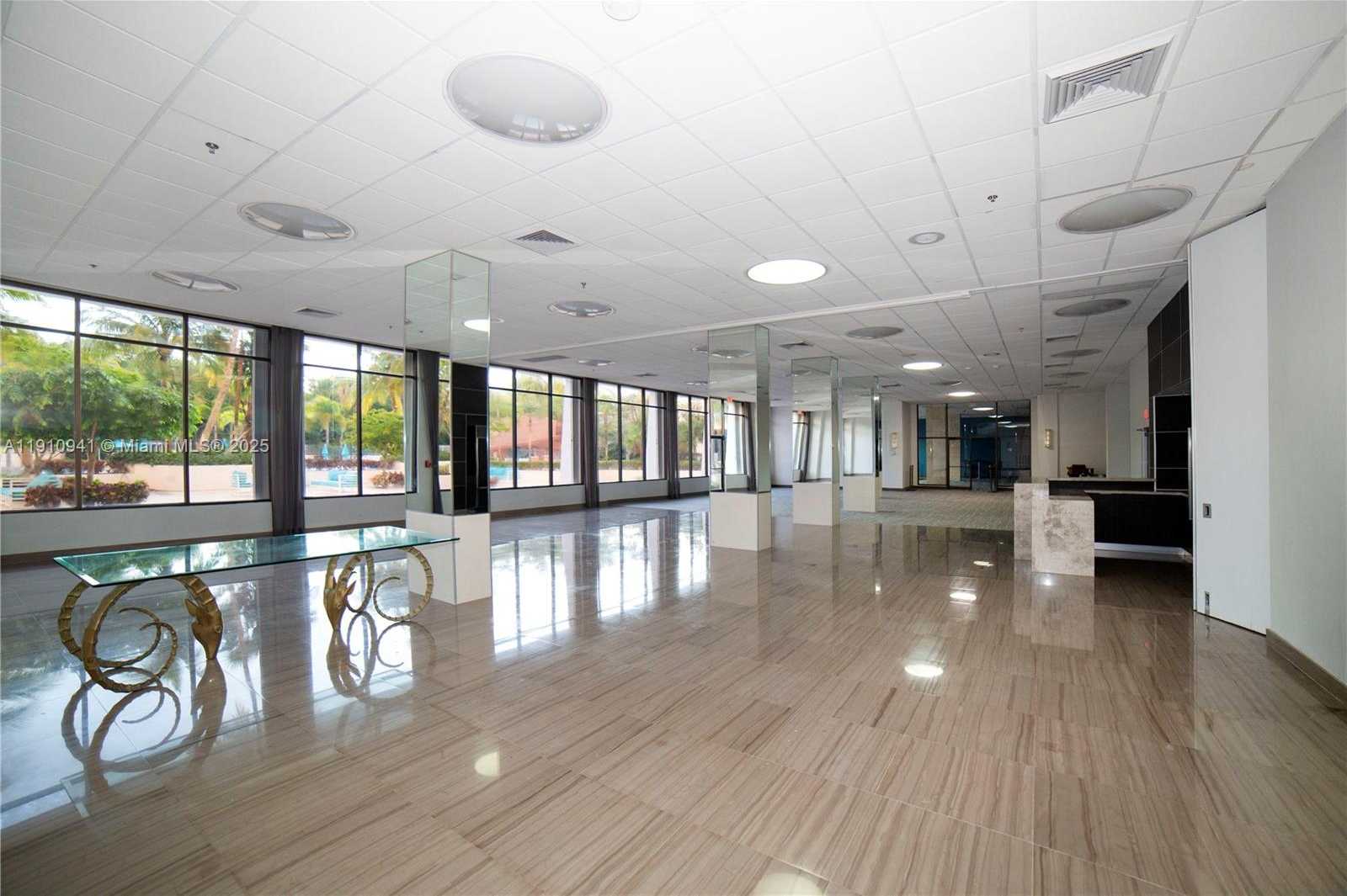 Small Image of 100 BAYVIEW DR #325, Sunny Isles Beach Number 88