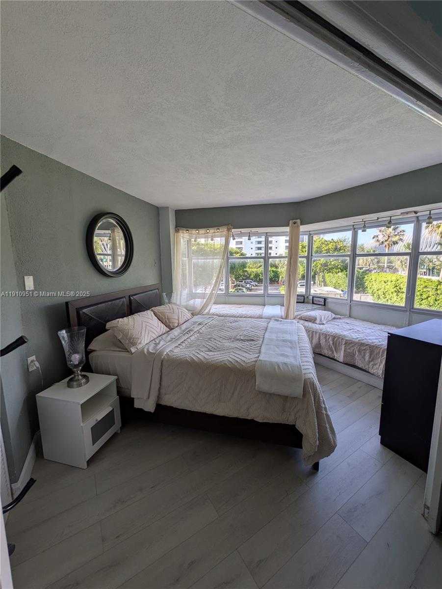 Small Image of 1881 WASHINGTON AVE #3G, Miami Beach Number 6