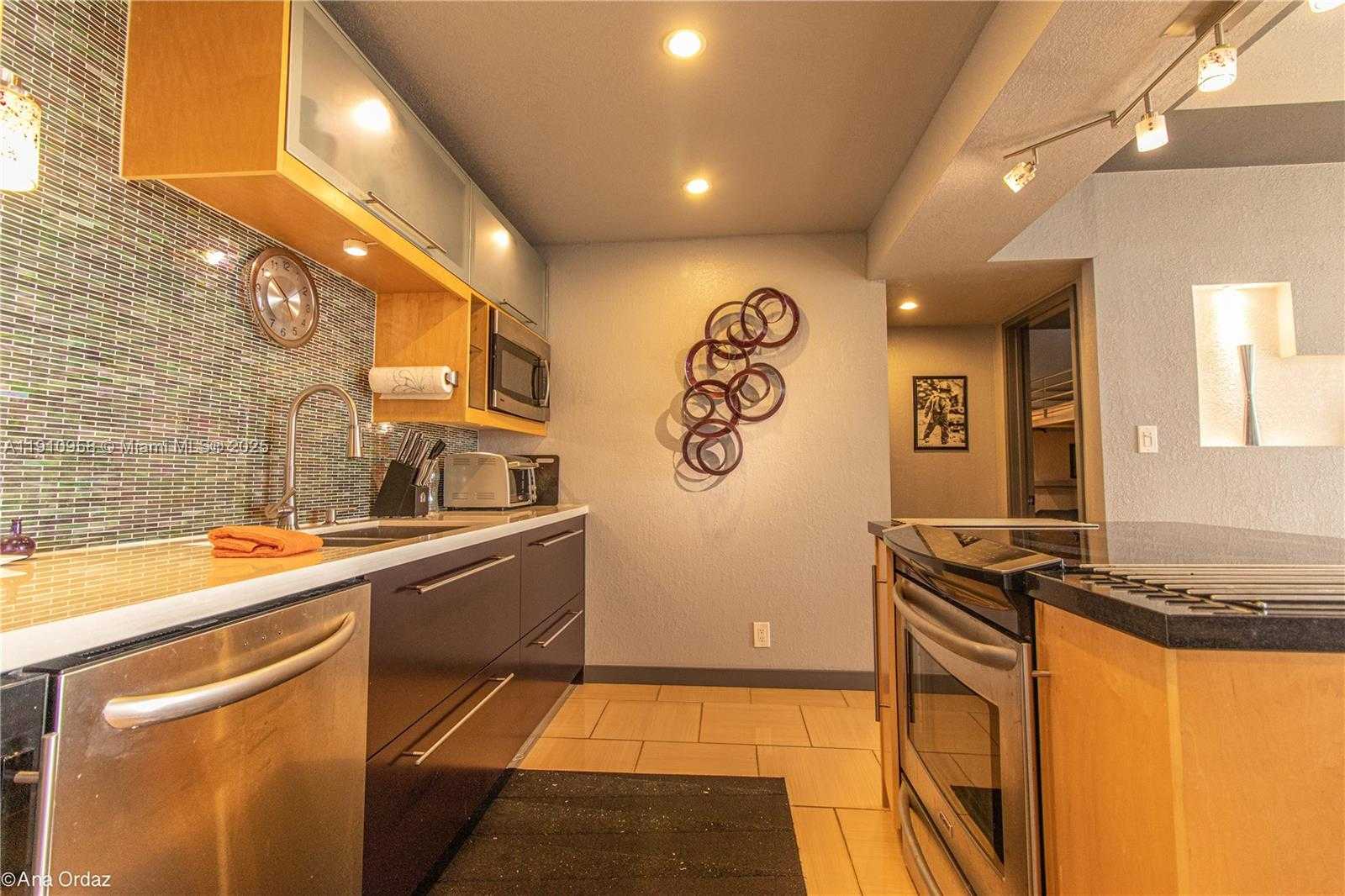 Small Image of 500 THREE ISLANDS BLVD #308, Hallandale Beach Number 12