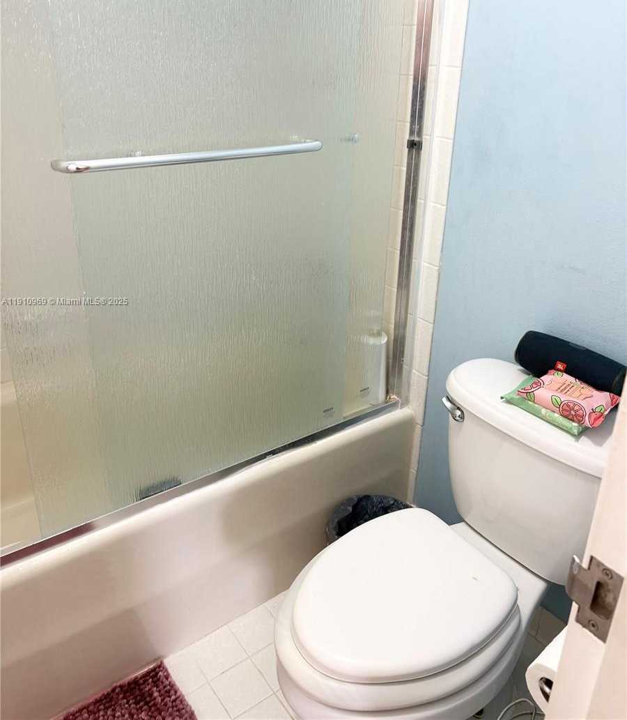 Small Image of 500 THREE ISLANDS BLVD #719, Hallandale Beach Number 6