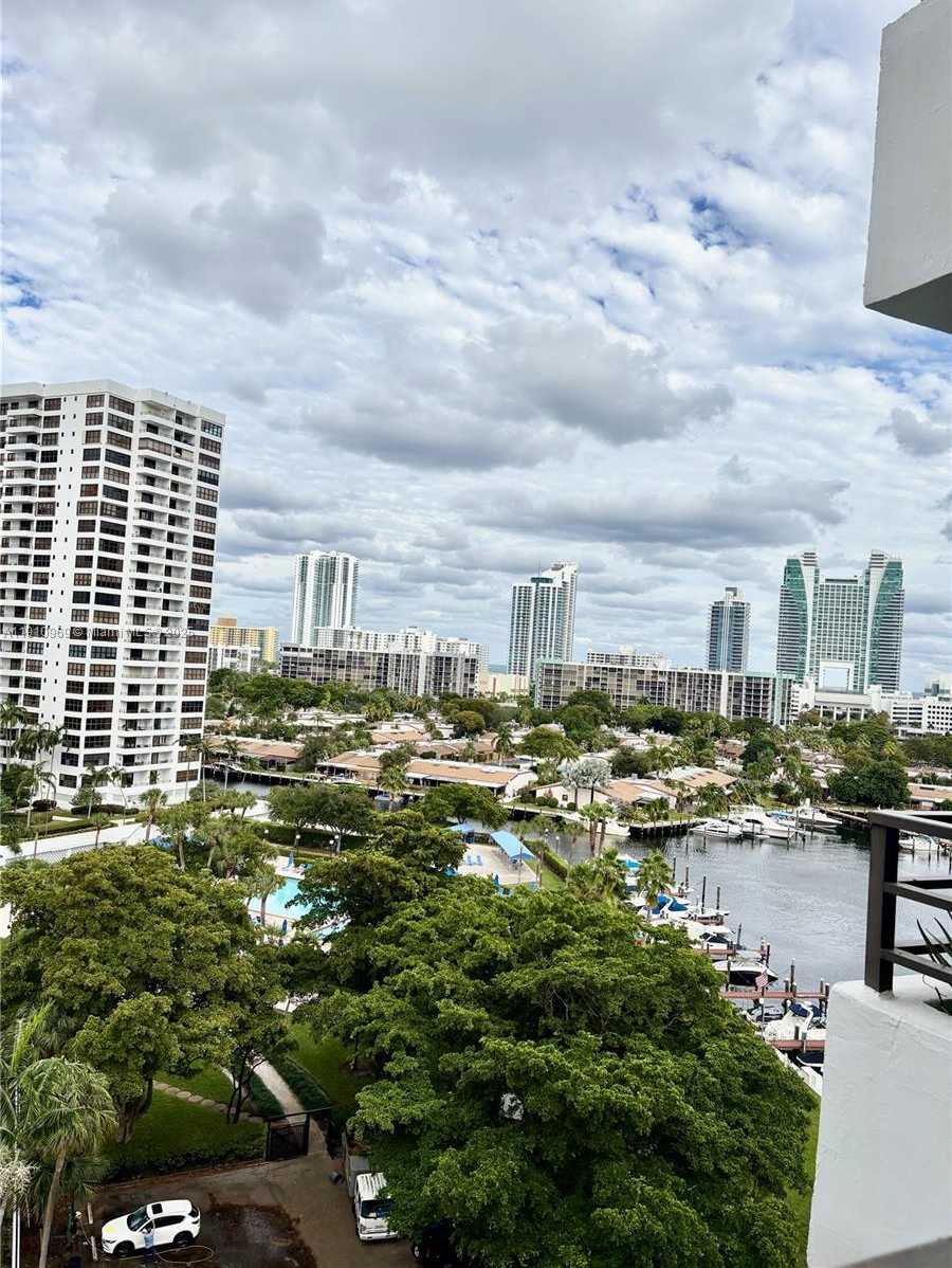 Small Image of 500 THREE ISLANDS BLVD #719, Hallandale Beach Number 8