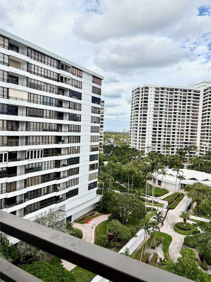 Small Image of 500 THREE ISLANDS BLVD #719, Hallandale Beach Number 9