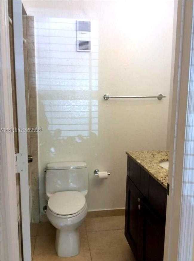 Small Image of 15689 SOUTH WEST 106TH LN #705, Miami Number 14