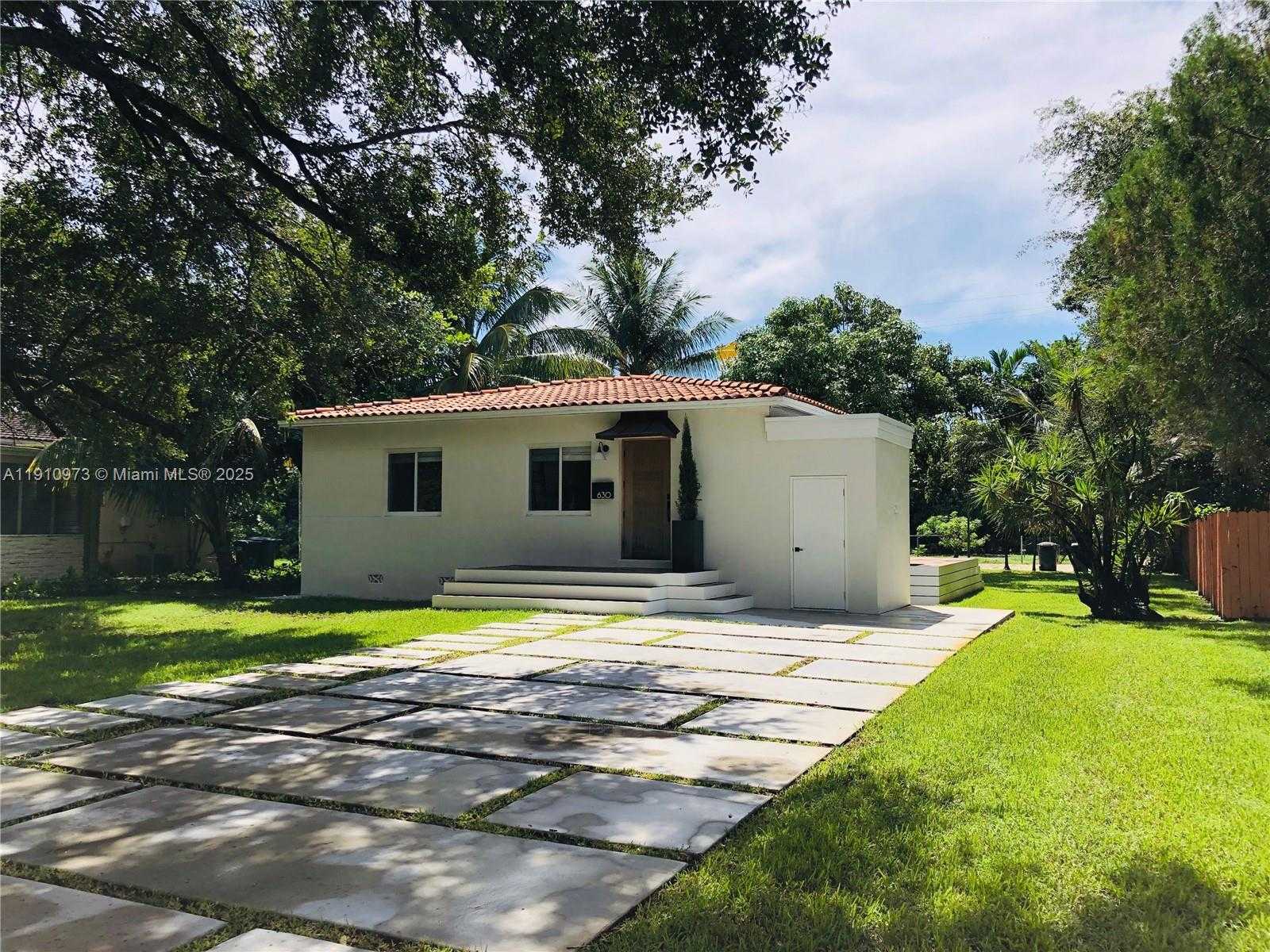Small Image of 630 CARDINAL ST, Miami Springs Number 4