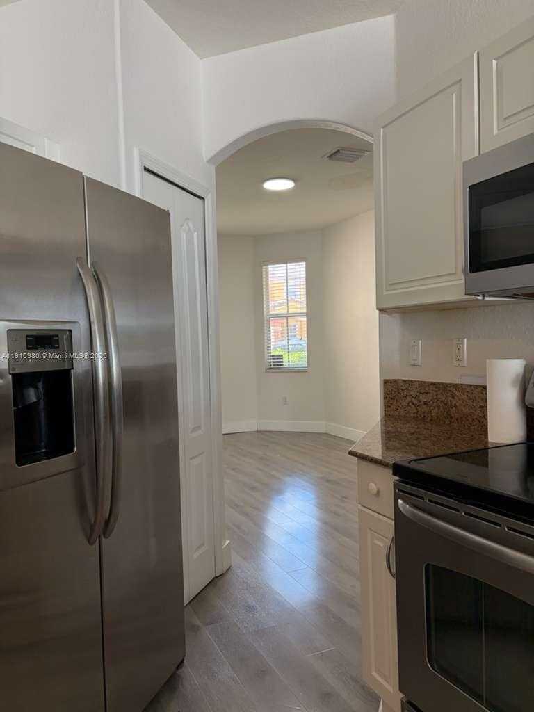 Small Image of 8666 NORTH WEST 114TH CT #8666, Doral Number 13