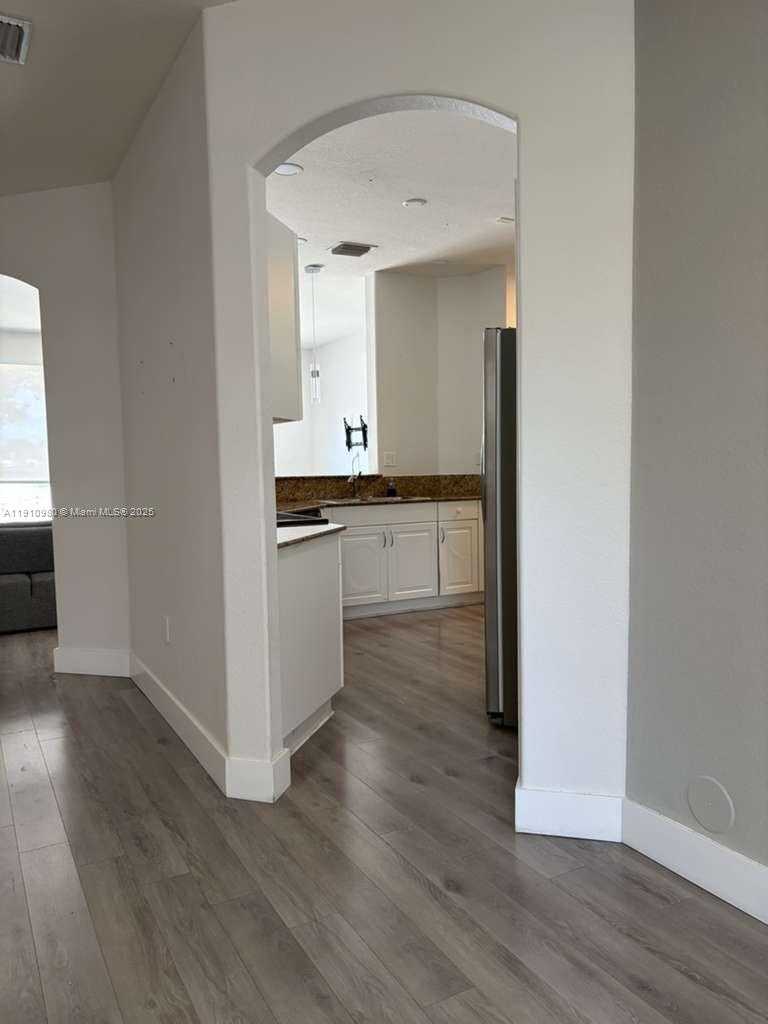 Small Image of 8666 NORTH WEST 114TH CT #8666, Doral Number 15