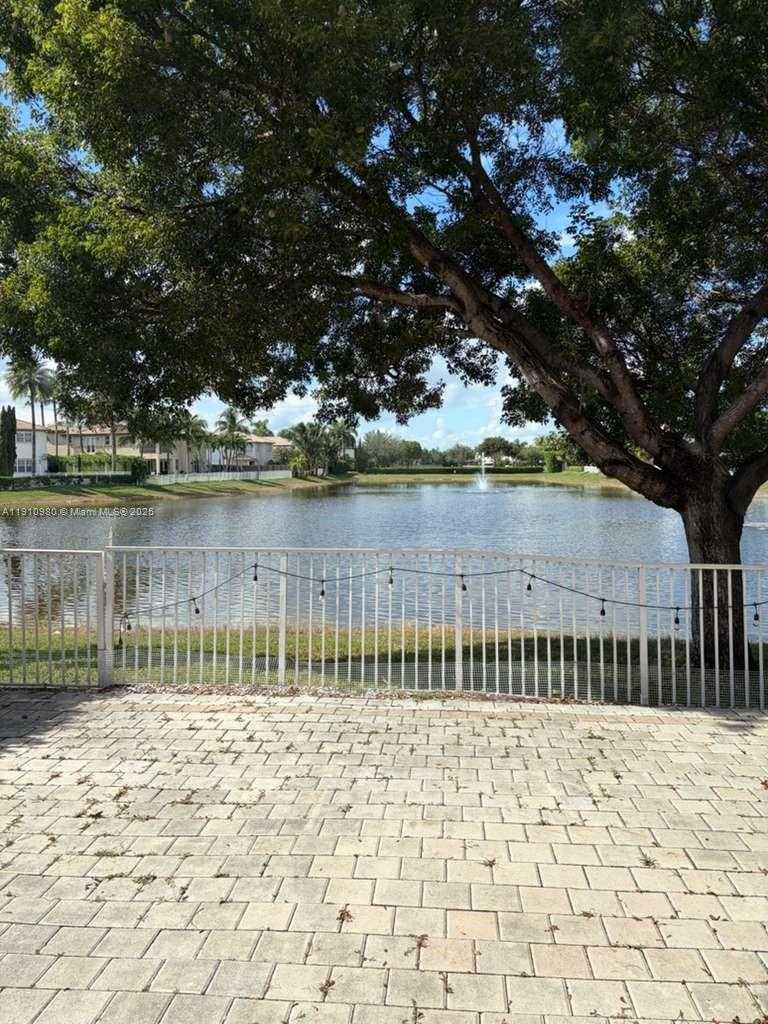 Small Image of 8666 NORTH WEST 114TH CT #8666, Doral Number 20