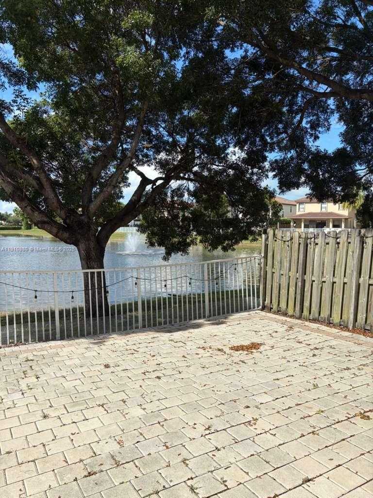 Small Image of 8666 NORTH WEST 114TH CT #8666, Doral Number 22