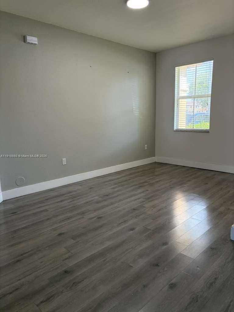 Small Image of 8666 NORTH WEST 114TH CT #8666, Doral Number 24