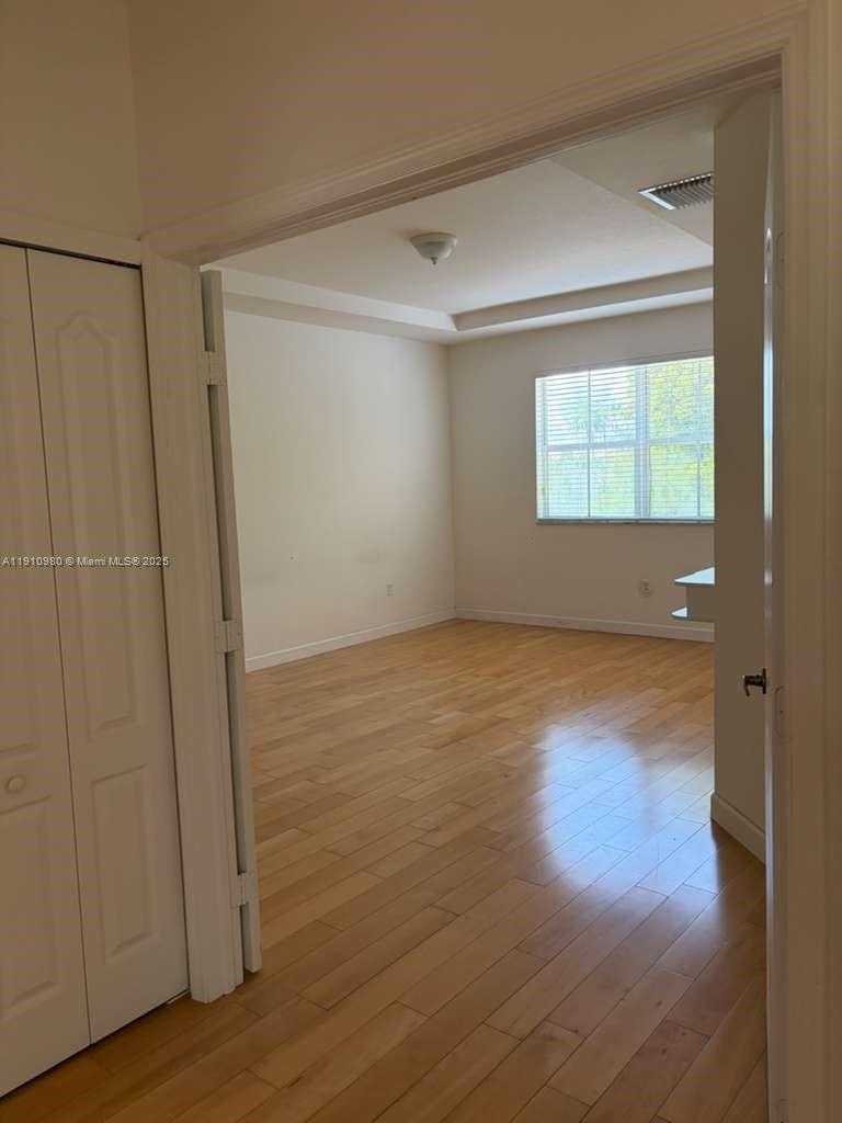 Small Image of 8666 NORTH WEST 114TH CT #8666, Doral Number 30