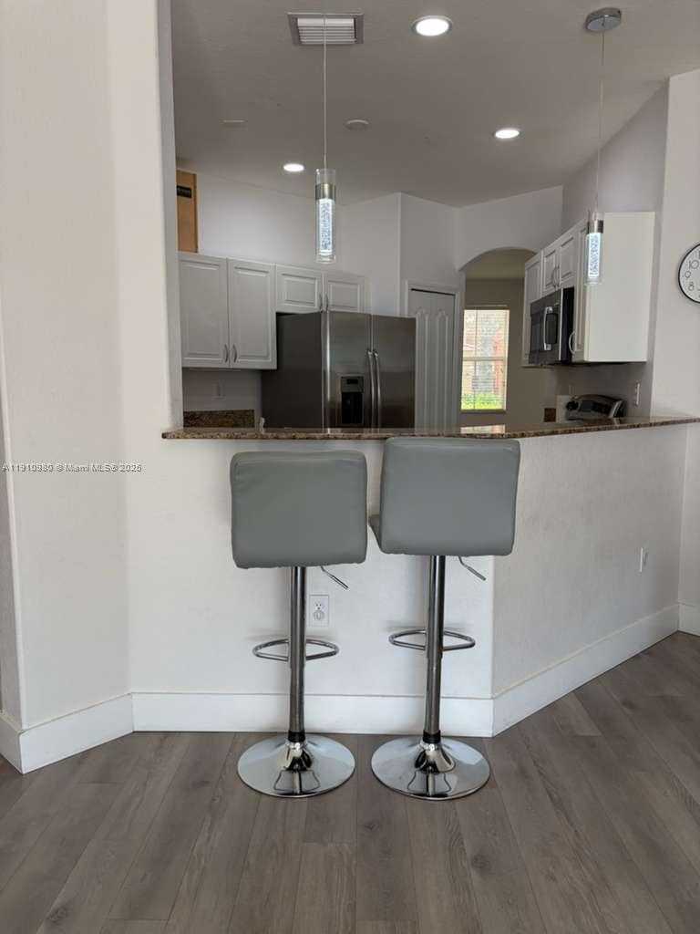 Small Image of 8666 NORTH WEST 114TH CT #8666, Doral Number 33