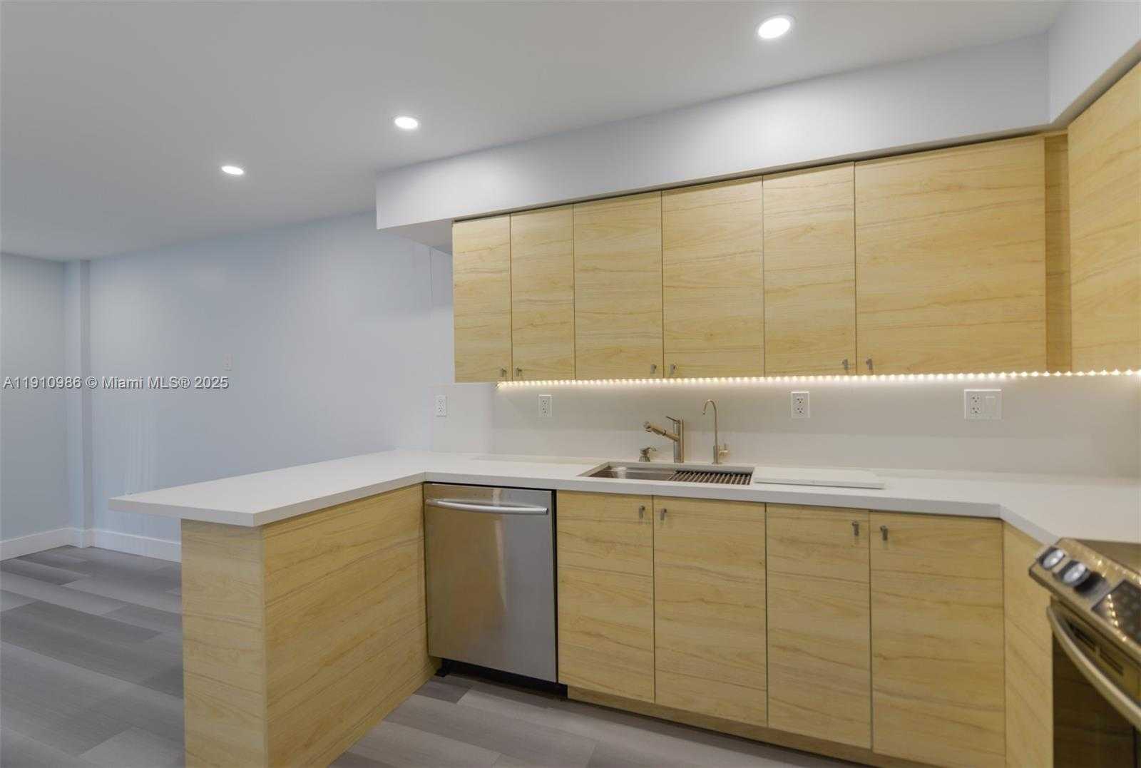 Small Image of 1800 NORTH WEST 24TH AVE #712, Miami Number 12