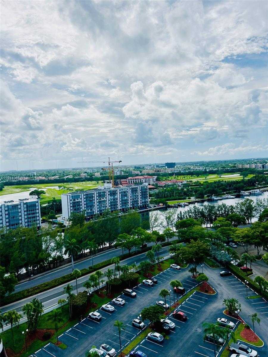 Small Image of 300 THREE ISLANDS BLVD #518, Hallandale Beach Number 36