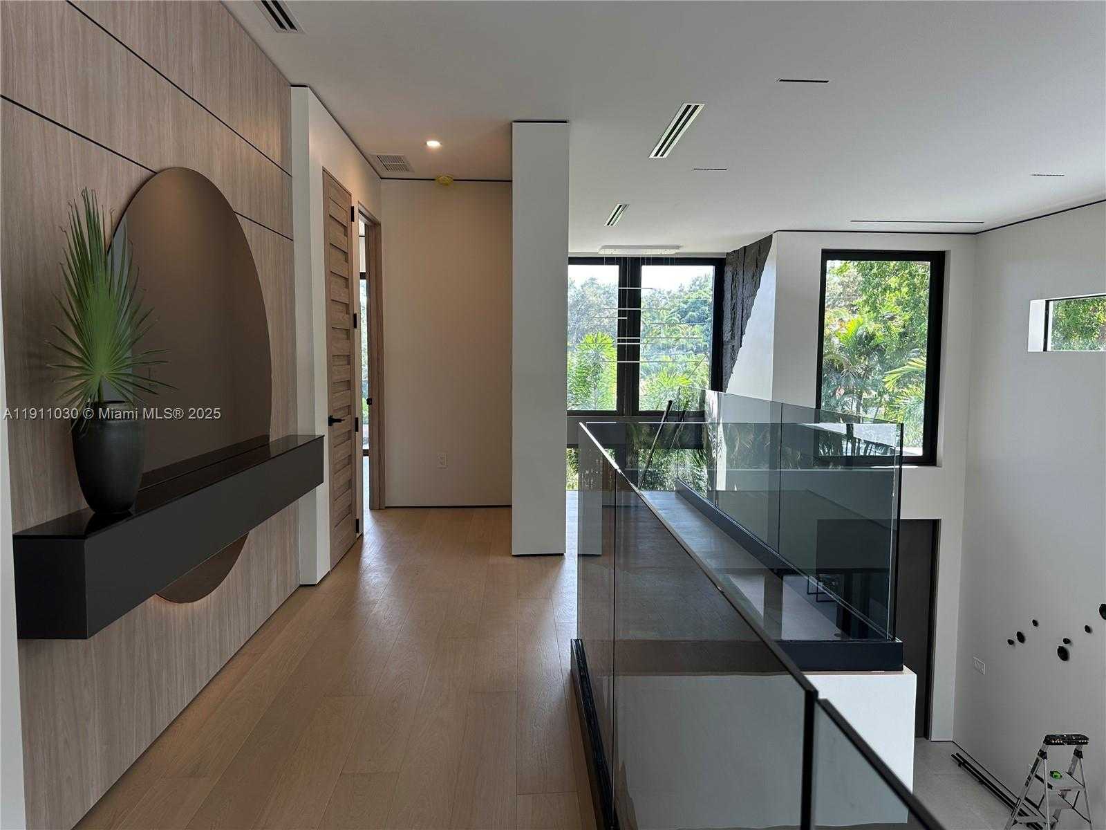 Small Image of Biscayne Park Number 23