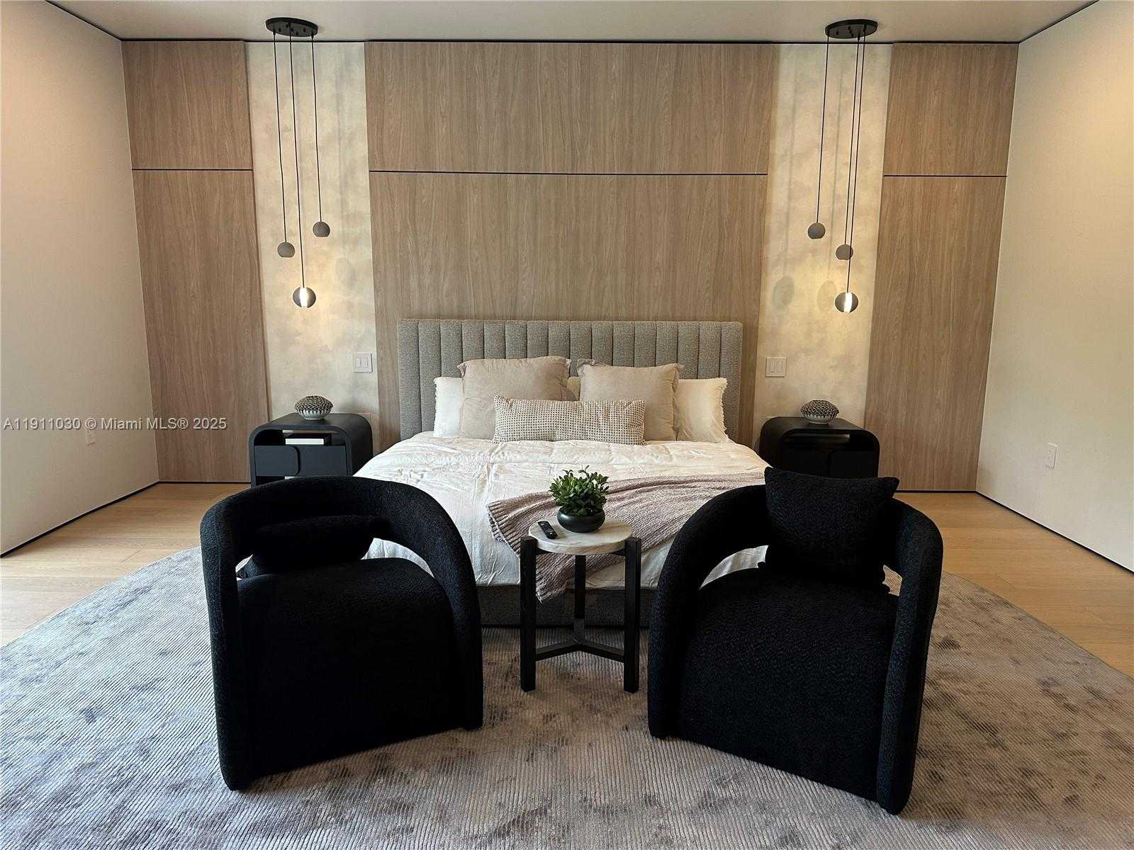 Small Image of Biscayne Park Number 27