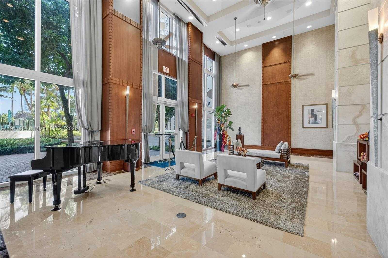 Small Image of 19501 WEST COUNTRY CLUB DR #313, Aventura Number 10