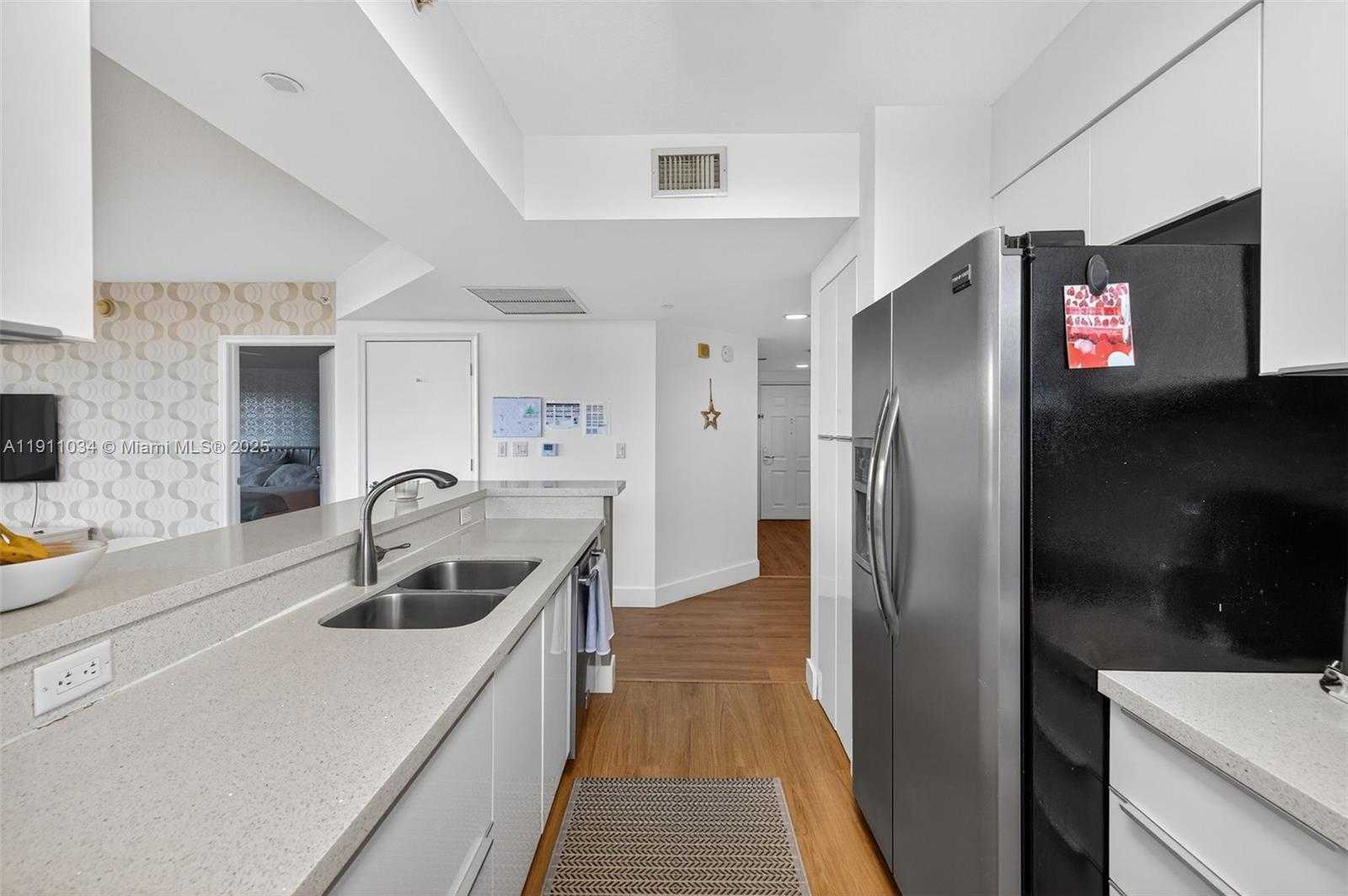 Small Image of 19501 WEST COUNTRY CLUB DR #313, Aventura Number 29