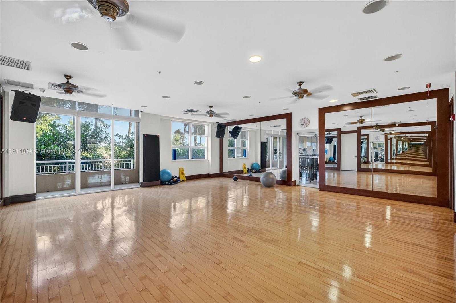 Small Image of 19501 WEST COUNTRY CLUB DR #313, Aventura Number 55