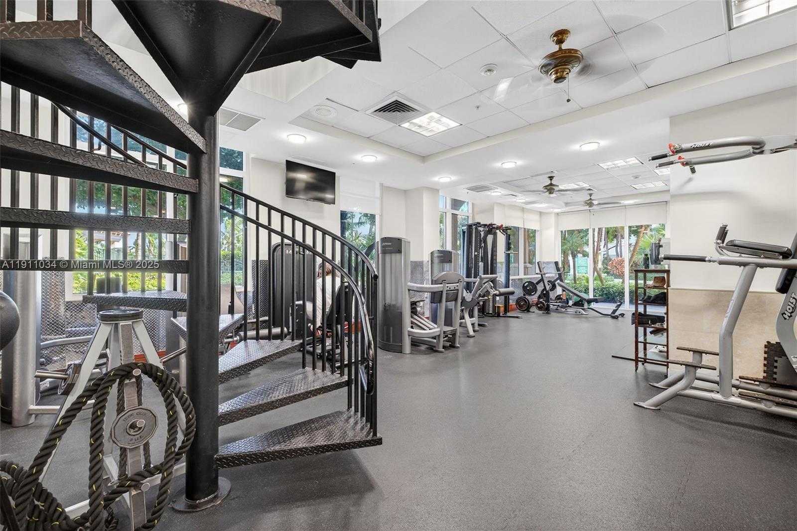 Small Image of 19501 WEST COUNTRY CLUB DR #313, Aventura Number 58