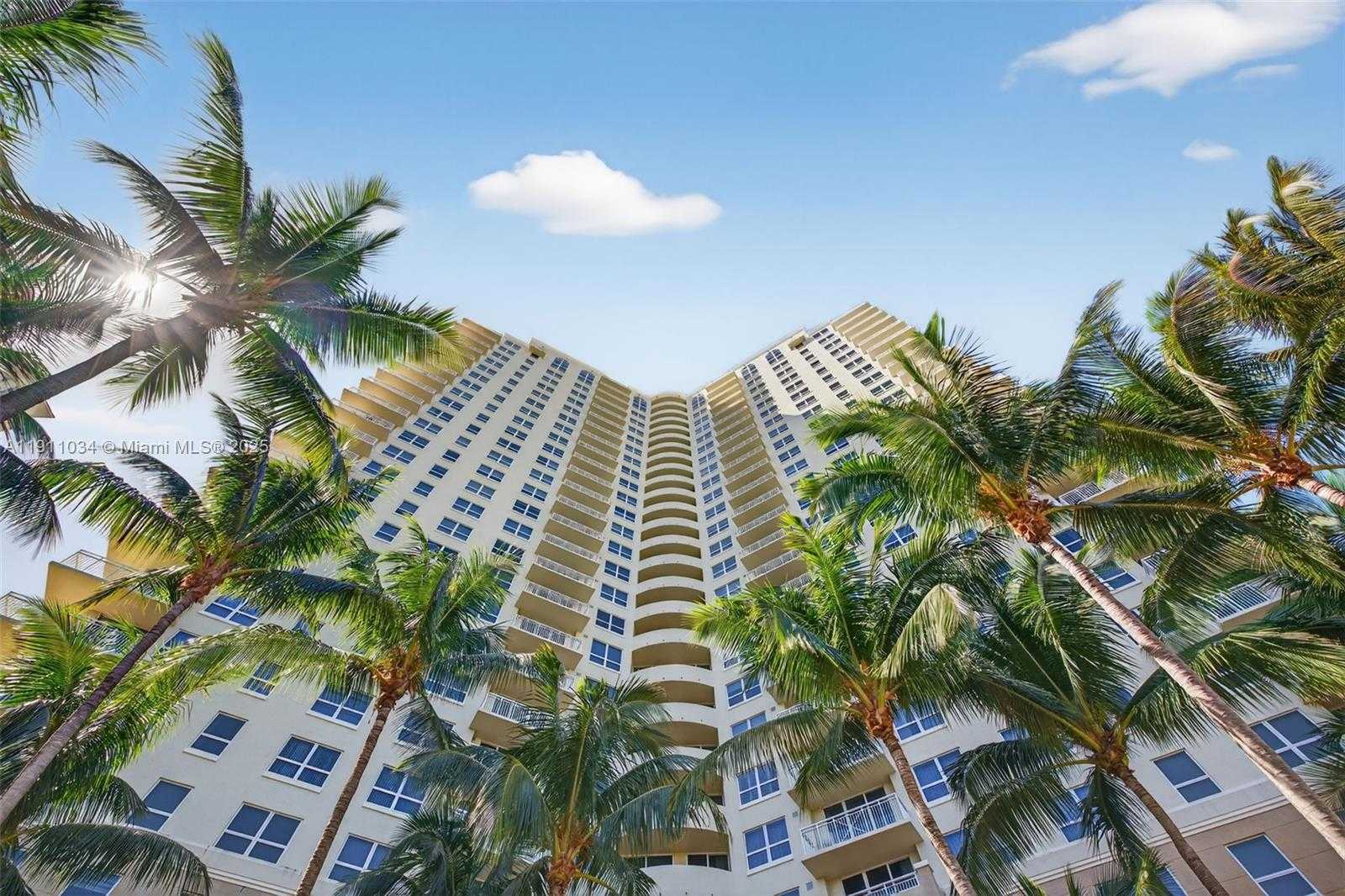 Small Image of 19501 WEST COUNTRY CLUB DR #313, Aventura Number 71