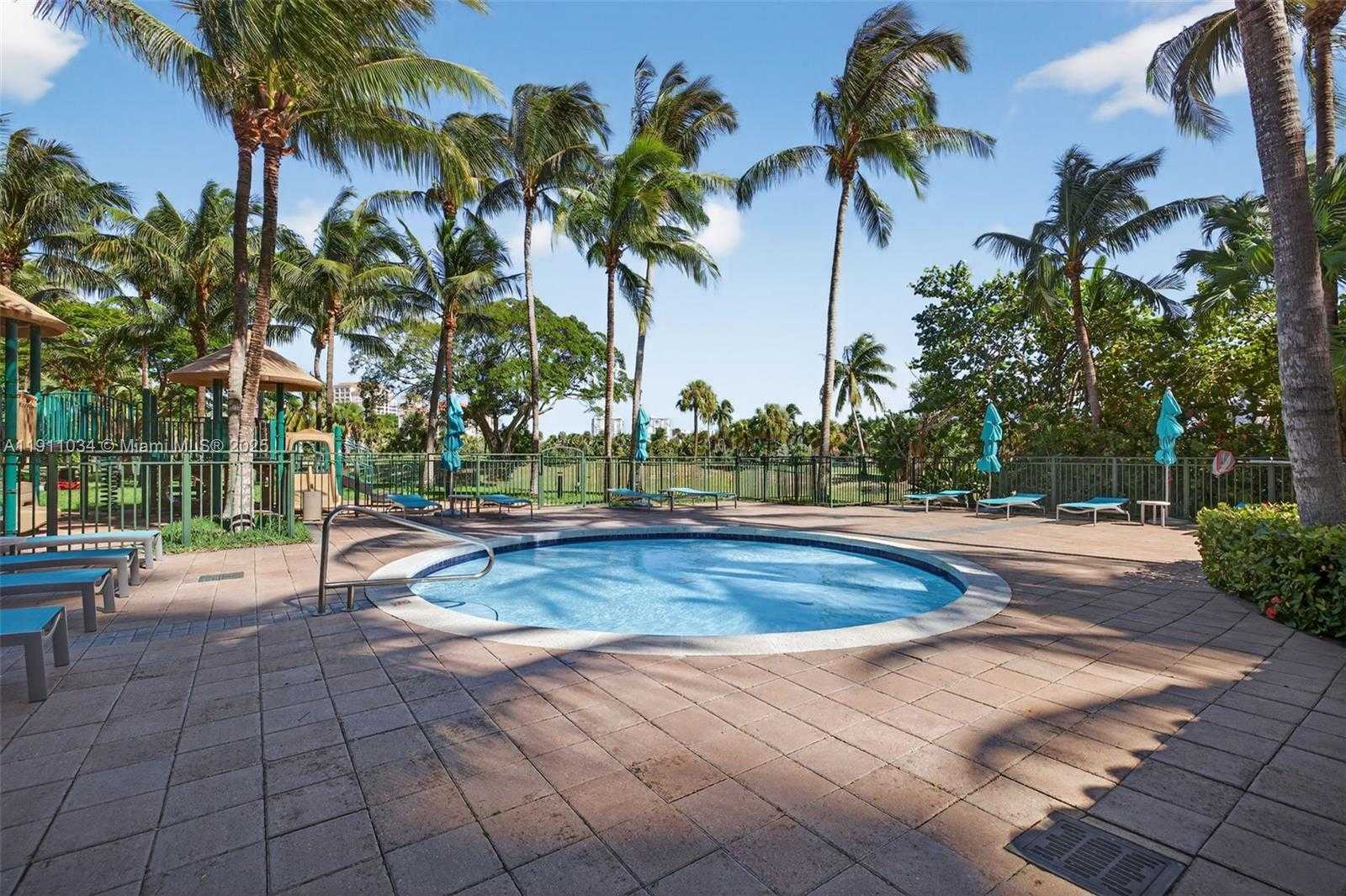 Small Image of 19501 WEST COUNTRY CLUB DR #313, Aventura Number 75