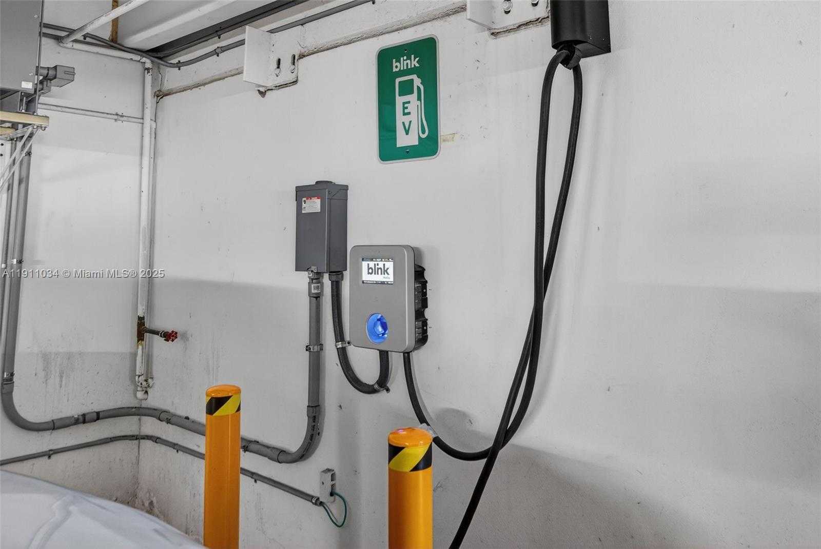 Small Image of 19501 WEST COUNTRY CLUB DR #313, Aventura Number 78