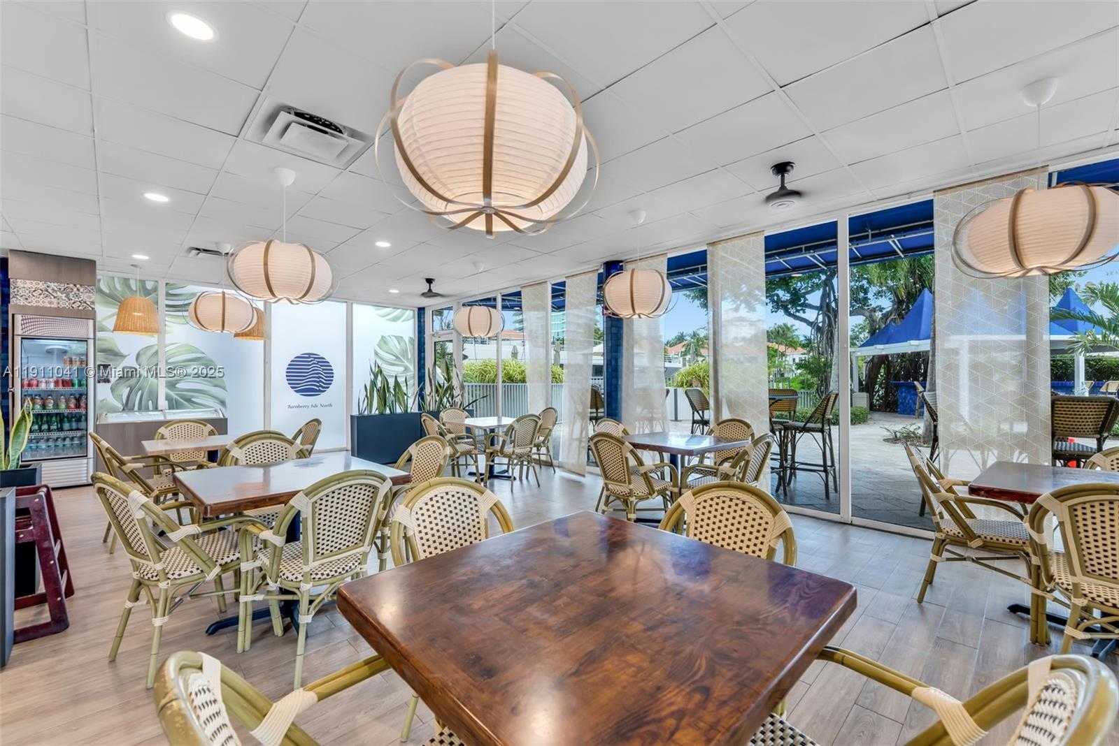 Small Image of 19707 TURNBERRY WAY #21E, Aventura Number 45