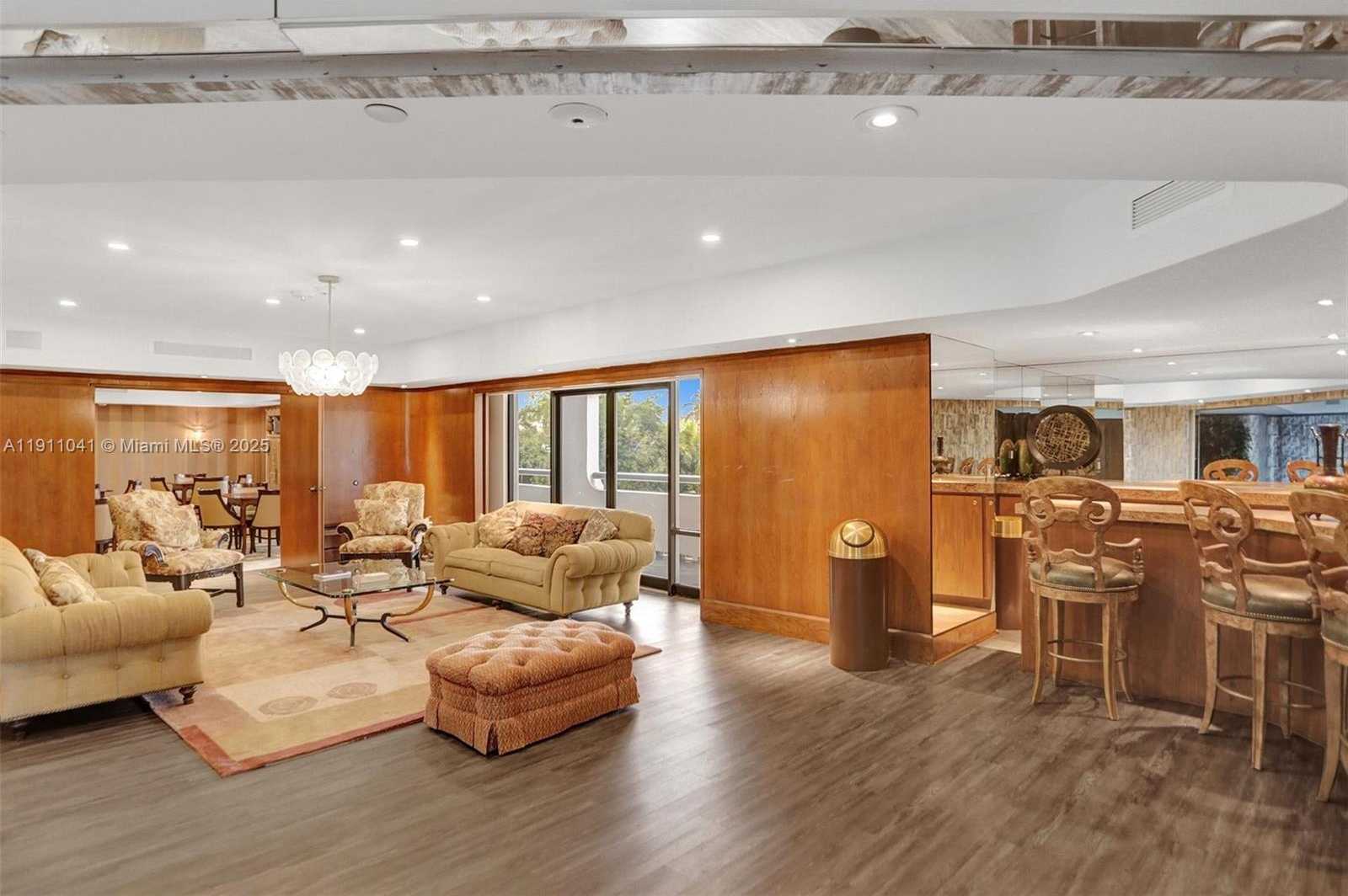 Small Image of 19707 TURNBERRY WAY #21E, Aventura Number 52