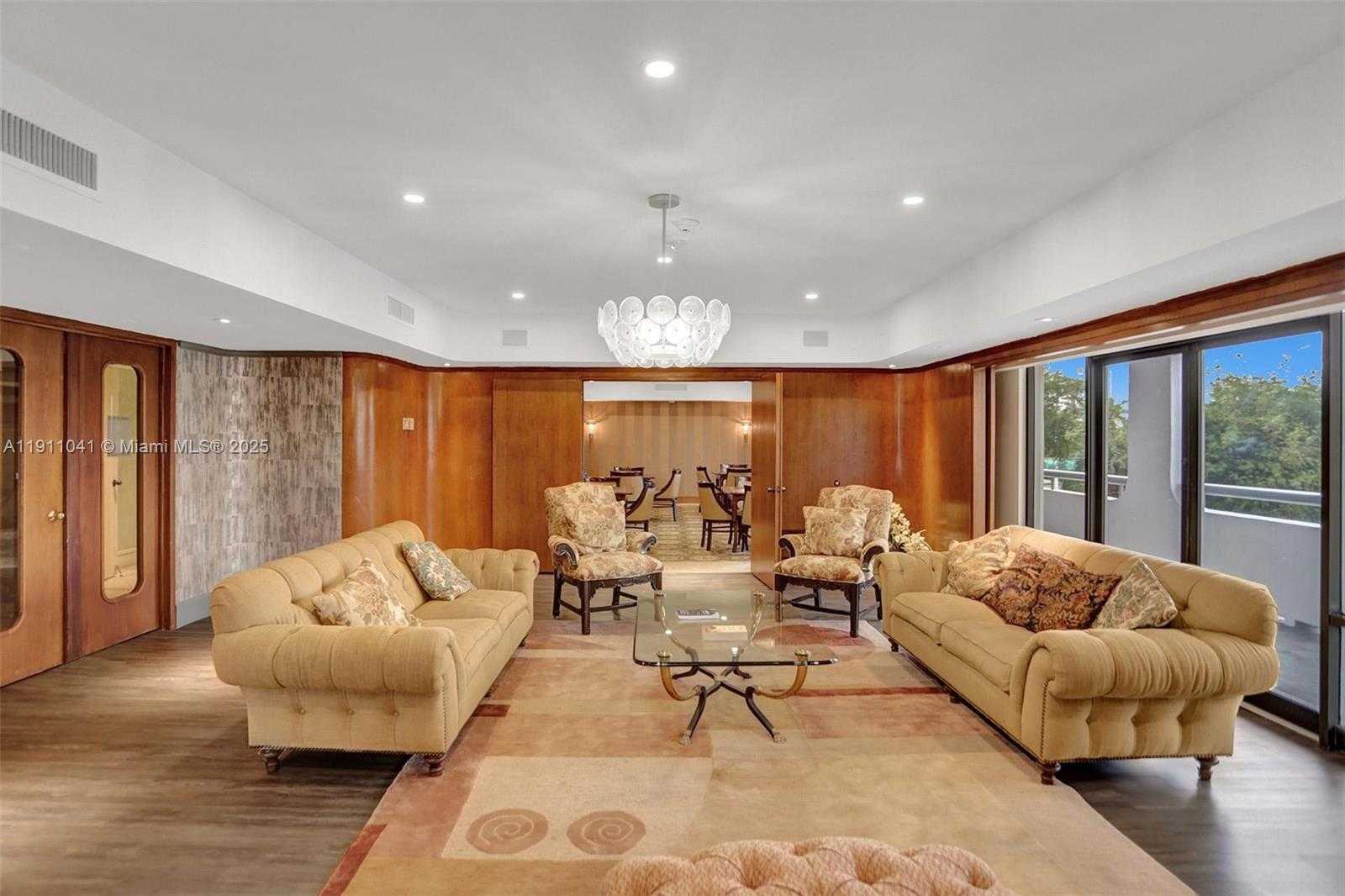 Small Image of 19707 TURNBERRY WAY #21E, Aventura Number 53