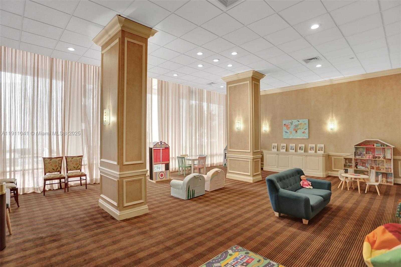 Small Image of 19707 TURNBERRY WAY #21E, Aventura Number 56