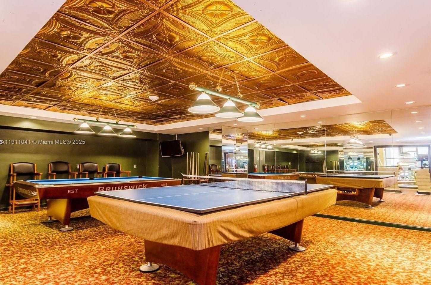 Small Image of 19707 TURNBERRY WAY #21E, Aventura Number 57