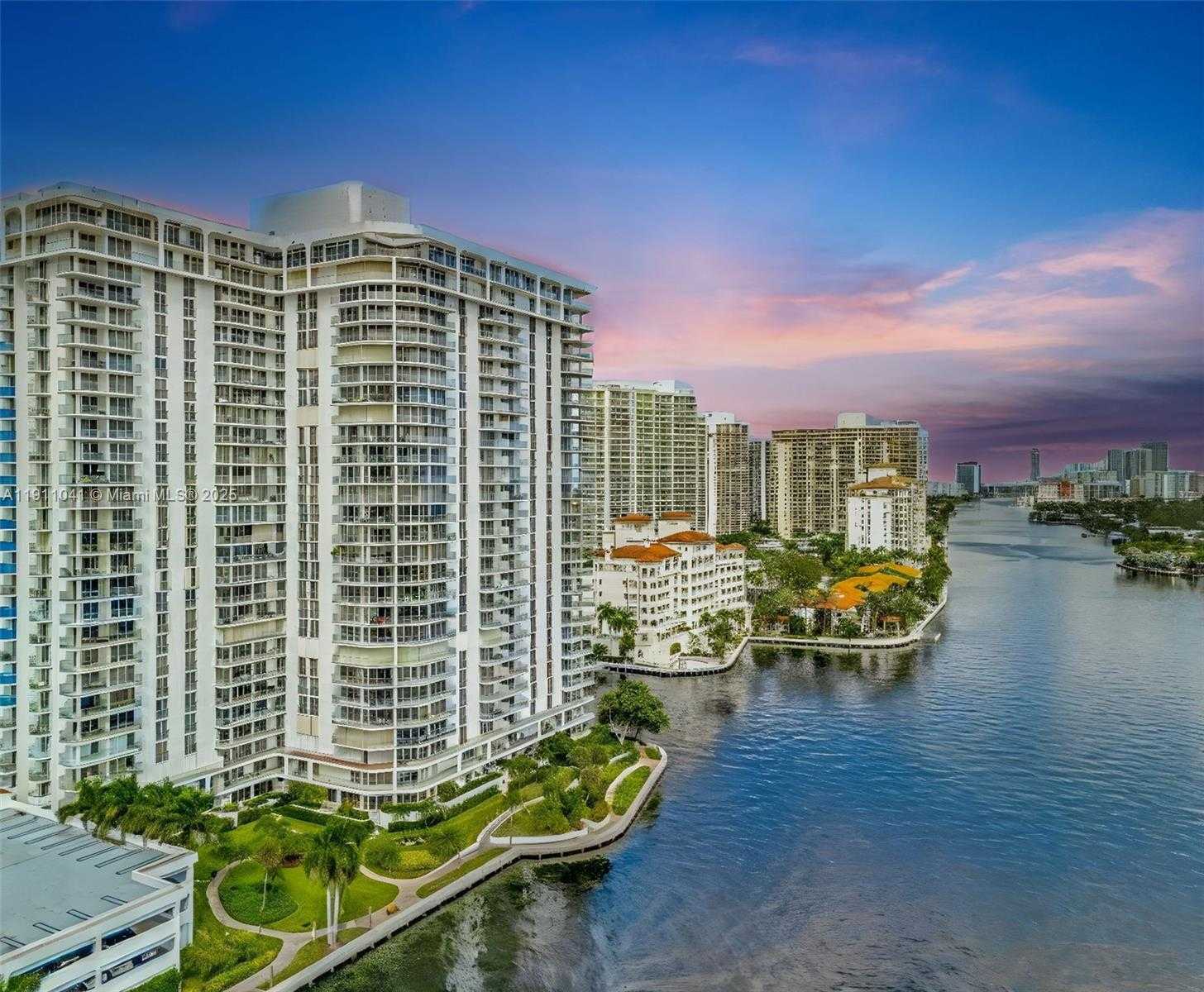 Small Image of 19707 TURNBERRY WAY #21E, Aventura Number 58