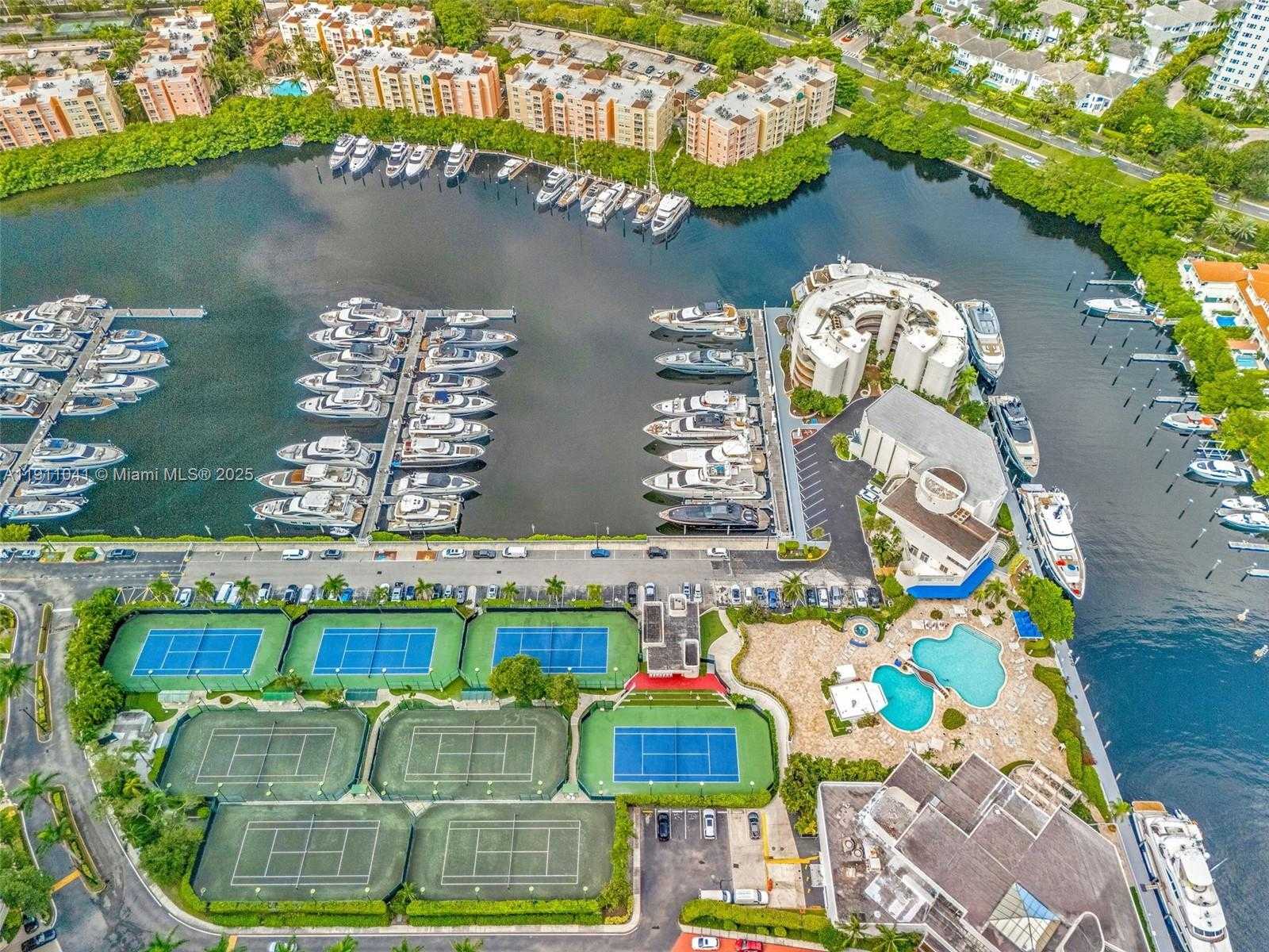 Small Image of 19707 TURNBERRY WAY #21E, Aventura Number 62