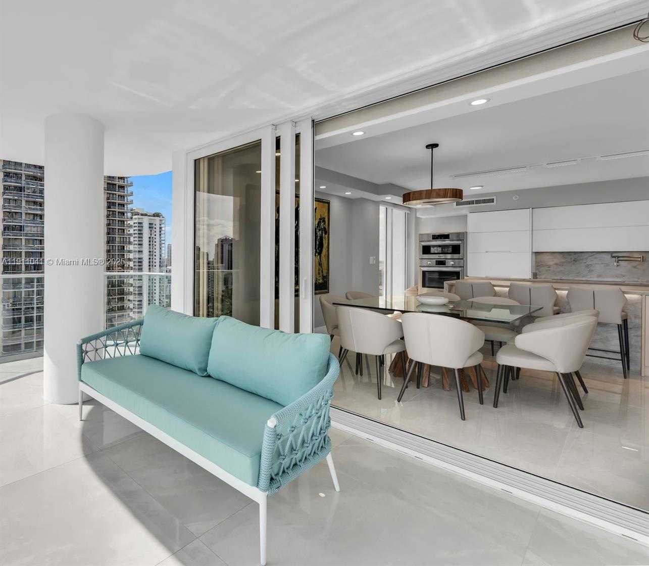 Small Image of 19707 TURNBERRY WAY #21E, Aventura Number 7