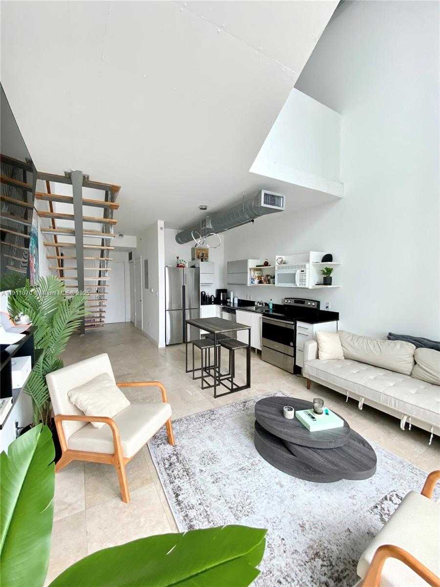 Small Image of 690 SOUTH WEST 1ST CT #1715, Miami Number 2