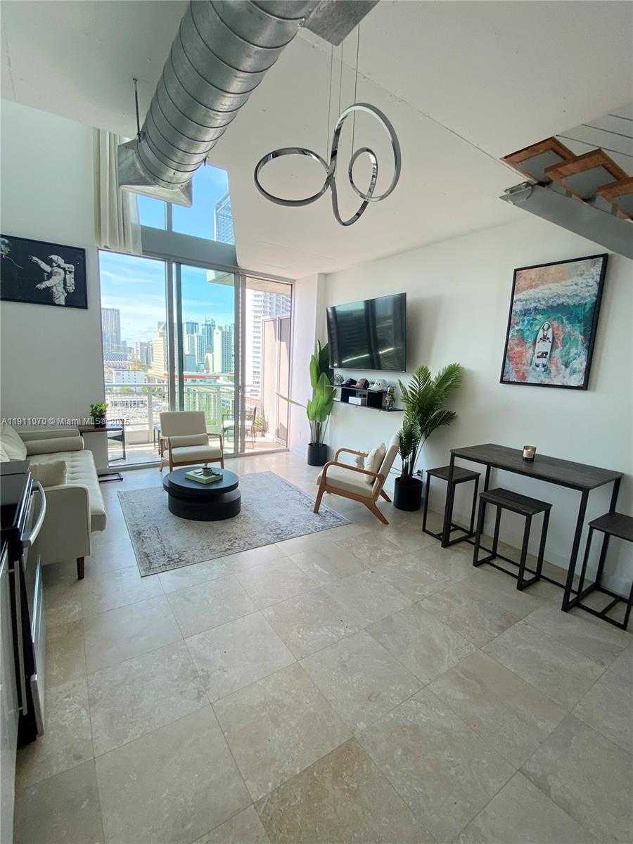 Small Image of 690 SOUTH WEST 1ST CT #1715, Miami Number 3