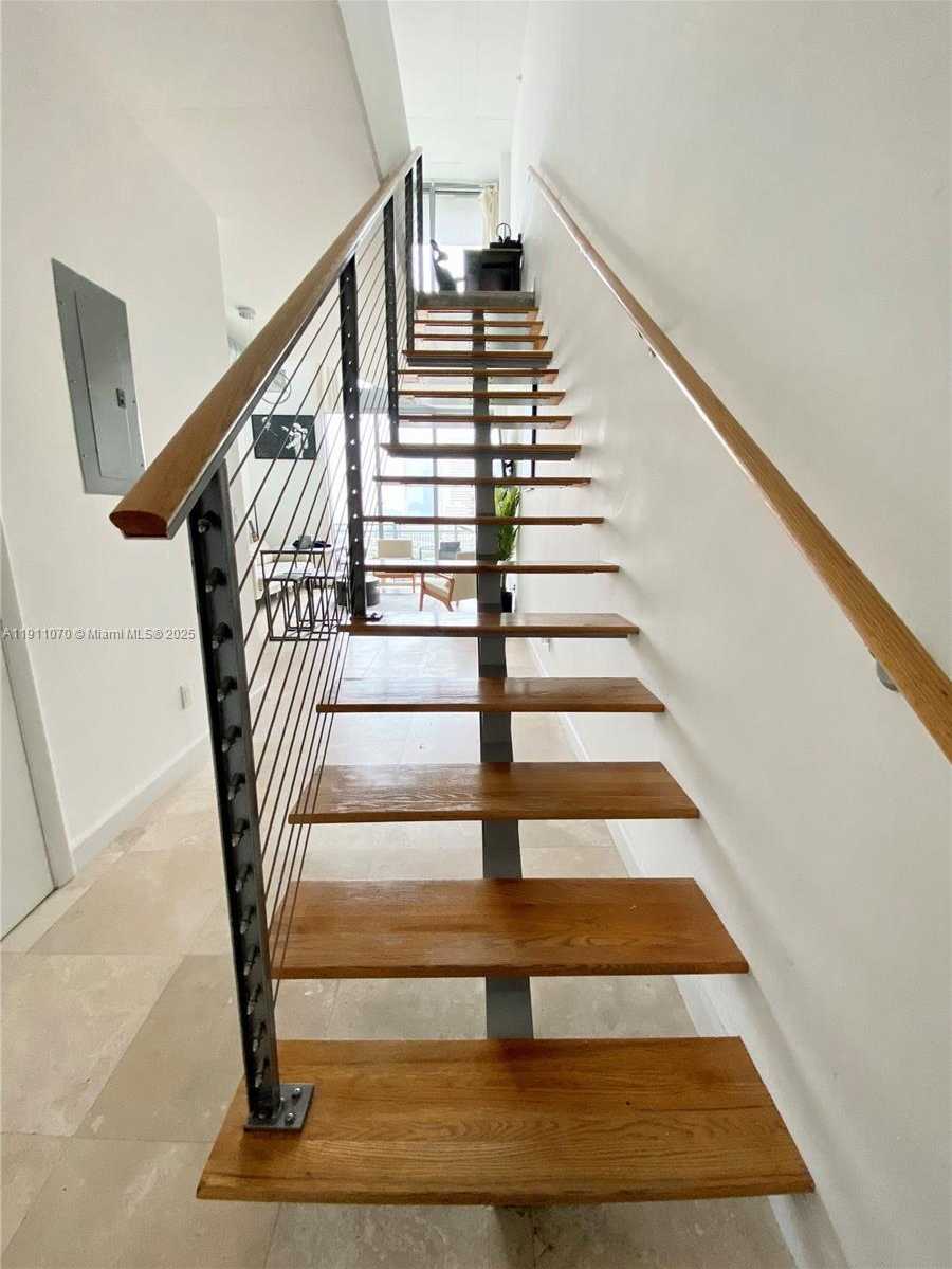 Small Image of 690 SOUTH WEST 1ST CT #1715, Miami Number 9