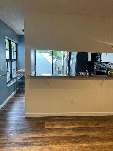 Small Image of 20900 LEEWARD CT #213-1, Aventura Number 10