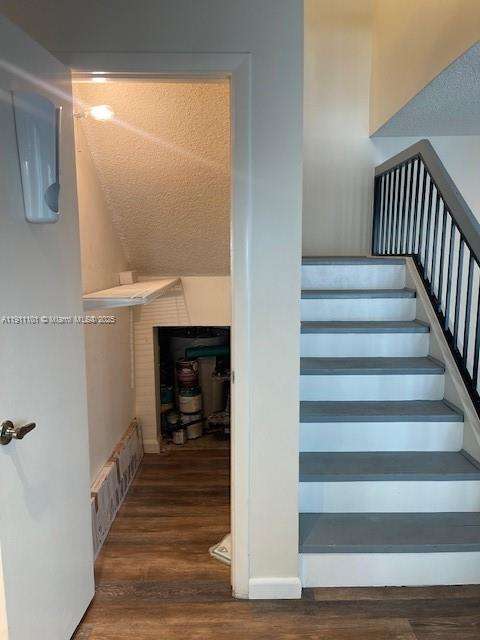 Small Image of 20900 LEEWARD CT #213-1, Aventura Number 19